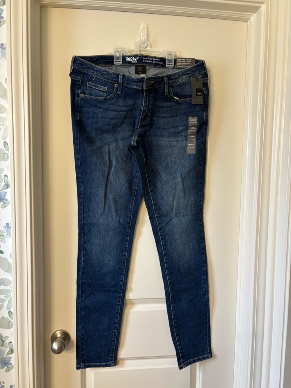 Mossimo Supply Co. Skinny Jeans - Dark Blue Wash